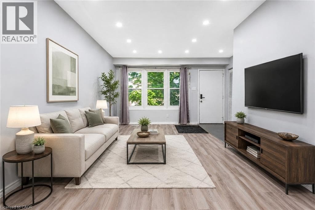 Townhouse for sale at 513 QUIET Place Unit# 3, Lakeshore South, Waterloo, Ontario, photo 3