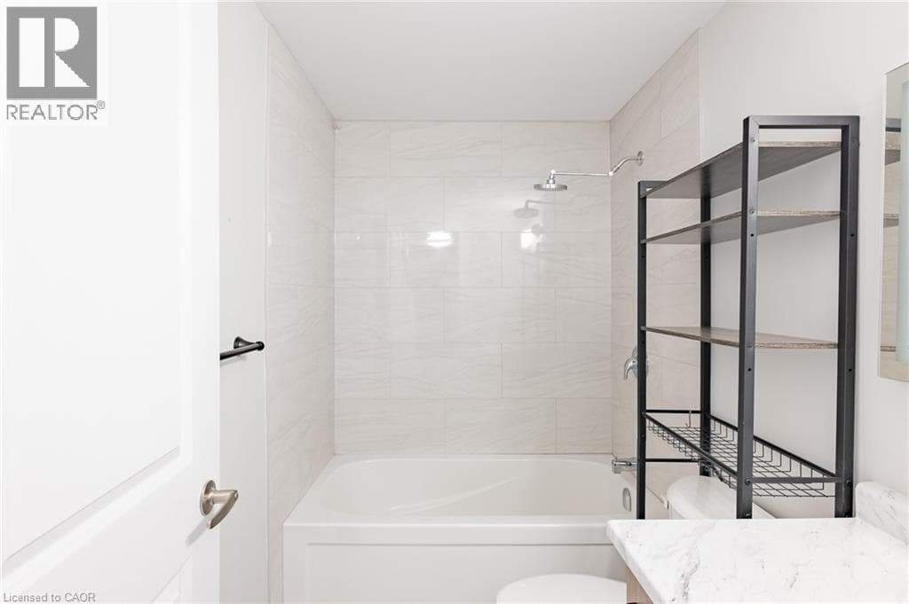 Semi-detached for sale at 537B BARWICK Crescent, Wissler Old Abbey, Waterloo, Ontario, photo 21