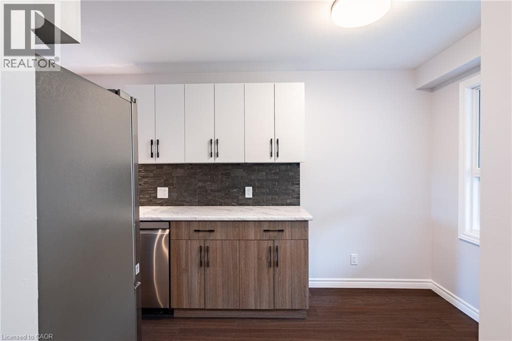 Semi-detached for sale at 537B BARWICK Crescent, Wissler Old Abbey, Waterloo, Ontario, photo 5