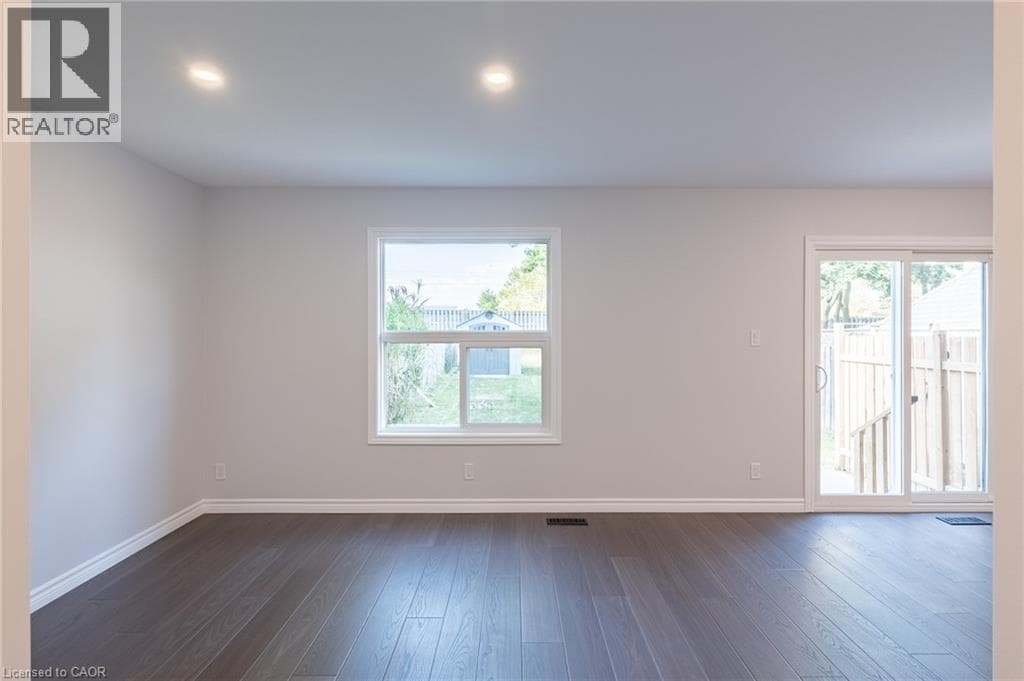 Semi-detached for sale at 537B BARWICK Crescent, Wissler Old Abbey, Waterloo, Ontario, photo 15