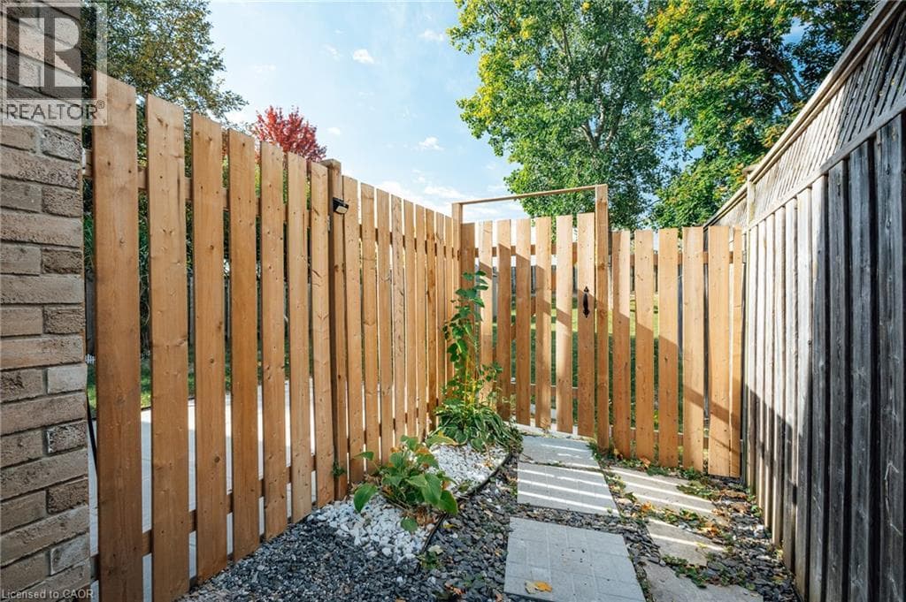 Semi-detached for sale at 537B BARWICK Crescent, Wissler Old Abbey, Waterloo, Ontario, photo 43