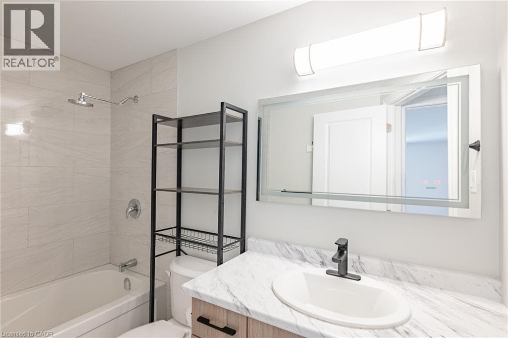 Semi-detached for sale at 537B BARWICK Crescent, Wissler Old Abbey, Waterloo, Ontario, photo 22