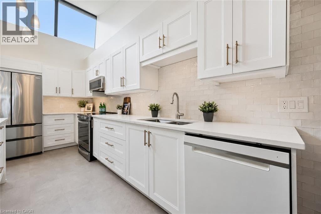 Apartment for sale at 260 SHELDON Avenue N Unit# PH2, Eastwood, Kitchener, Ontario, photo 6