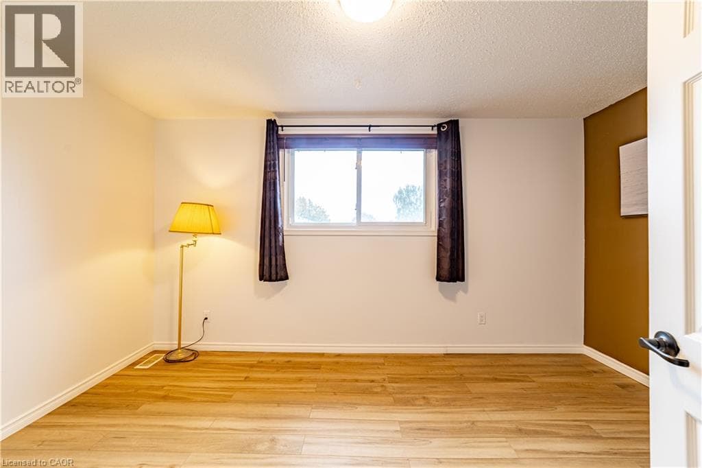Townhouse for sale at 227 FERGUS Avenue, Chicopee, Kitchener, Ontario, photo 15