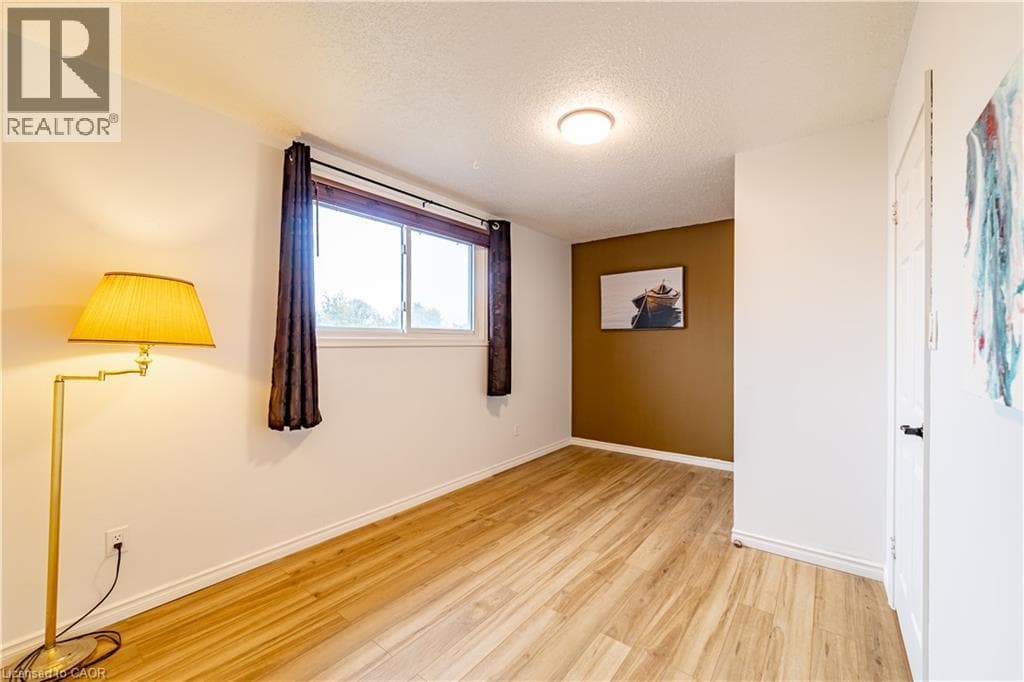 Townhouse for sale at 227 FERGUS Avenue, Chicopee, Kitchener, Ontario, photo 16