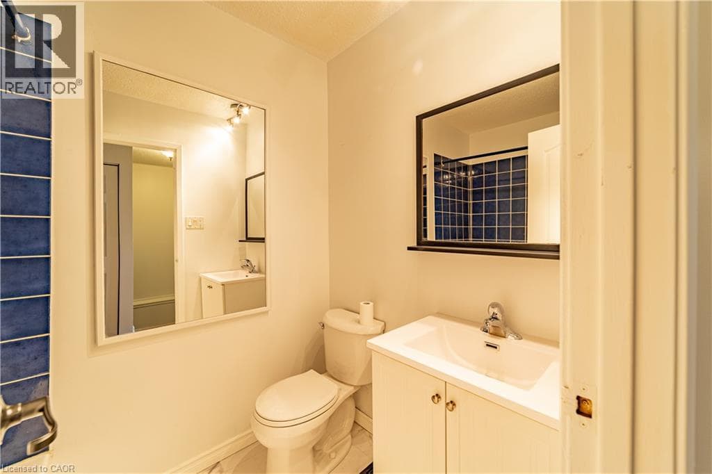 Townhouse for sale at 227 FERGUS Avenue, Chicopee, Kitchener, Ontario, photo 22