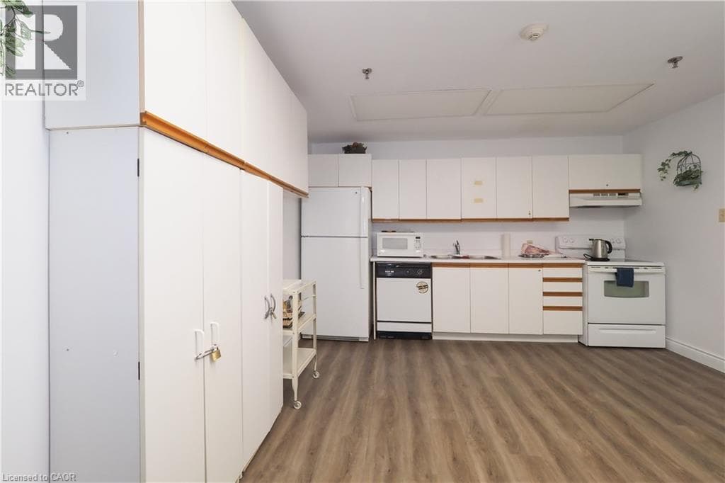 Apartment for sale at 55 BLUE SPRINGS Drive Unit# PH12, Lincoln Heights, Waterloo, Ontario, photo 41