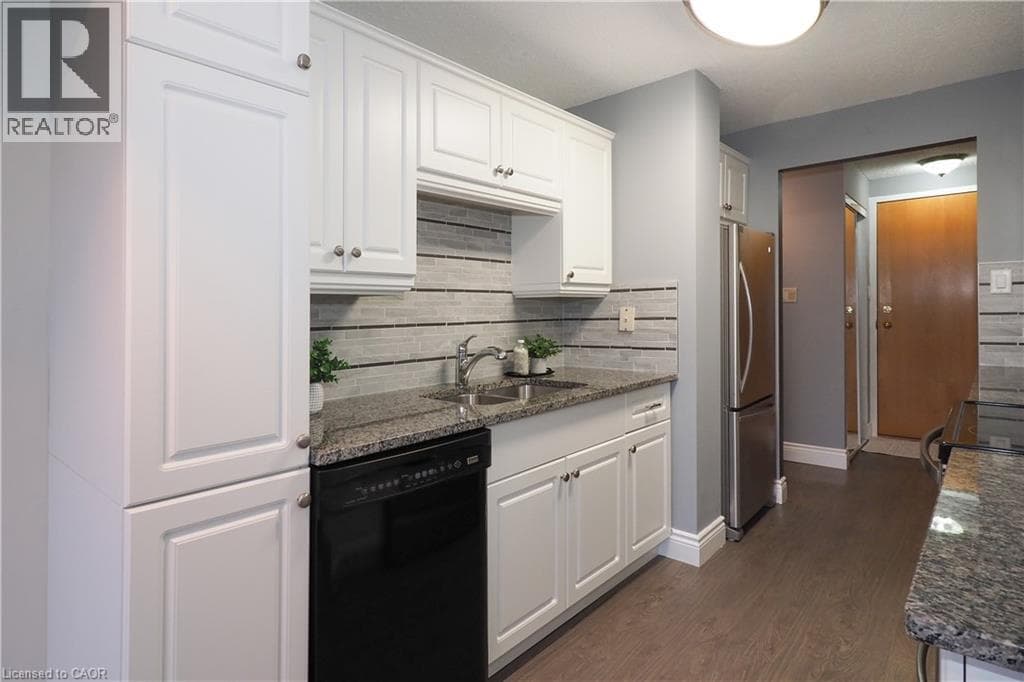 Apartment for sale at 55 BLUE SPRINGS Drive Unit# PH12, Lincoln Heights, Waterloo, Ontario, photo 20
