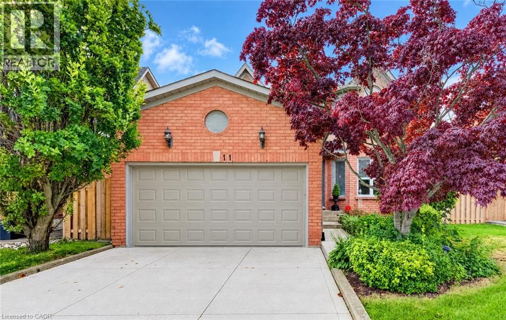 Detached for sale at 11 PEREGRINE Crescent, Shades Mills, Cambridge, Ontario, photo 2