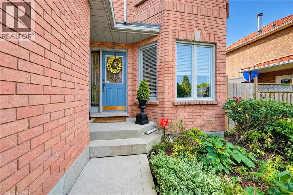 Detached for sale at 11 PEREGRINE Crescent, Shades Mills, Cambridge, Ontario, photo 3