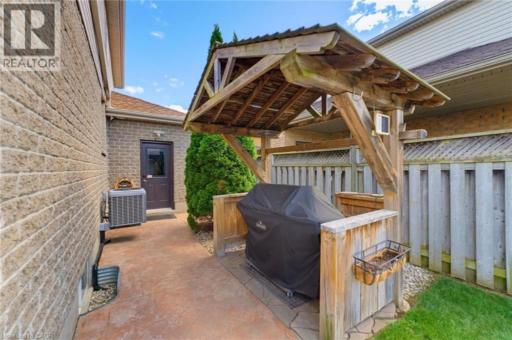 Detached for sale at 135 MCNICHOL Drive, Branchton Park, Cambridge, Ontario, photo 30