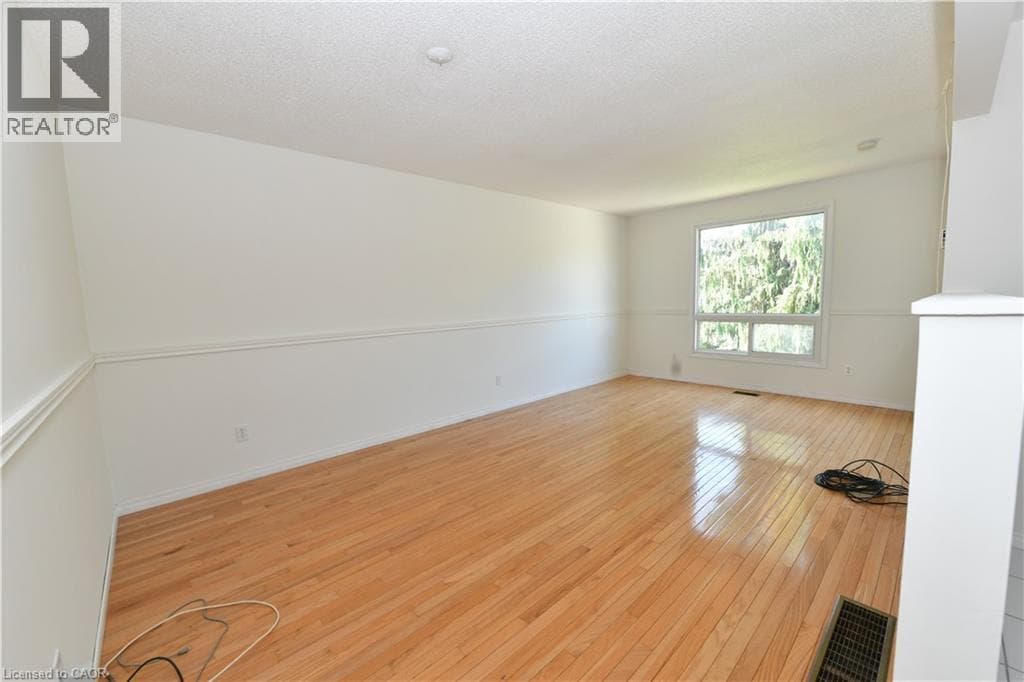 Detached for sale at 82 ELMWOOD Avenue, Elgin Park, Cambridge, Ontario, photo 4