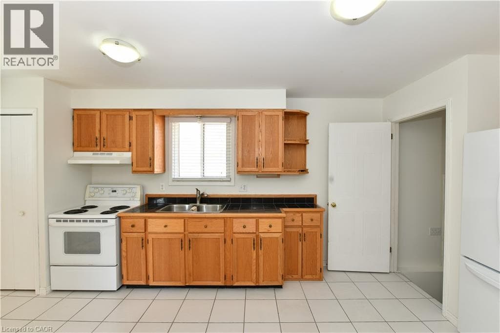 Detached for sale at 82 ELMWOOD Avenue, Elgin Park, Cambridge, Ontario, photo 8