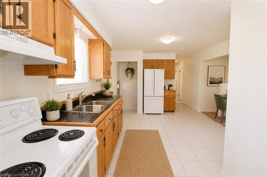 Detached for sale at 82 ELMWOOD Avenue, Elgin Park, Cambridge, Ontario, photo 10