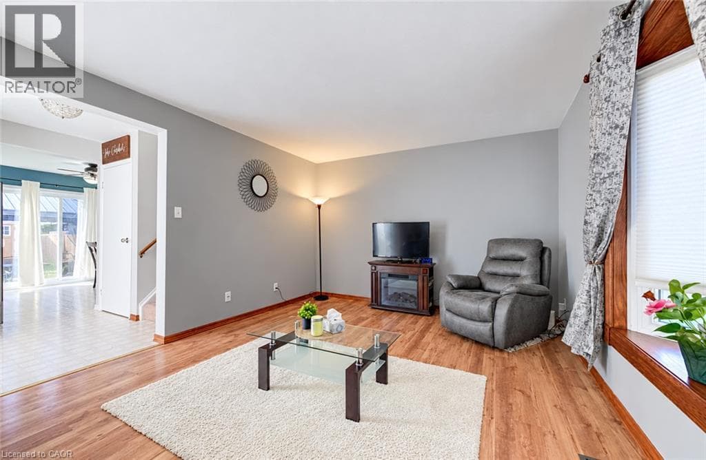 Semi-detached for sale at 136 SEKURA Crescent, Northview, Cambridge, Ontario, photo 6