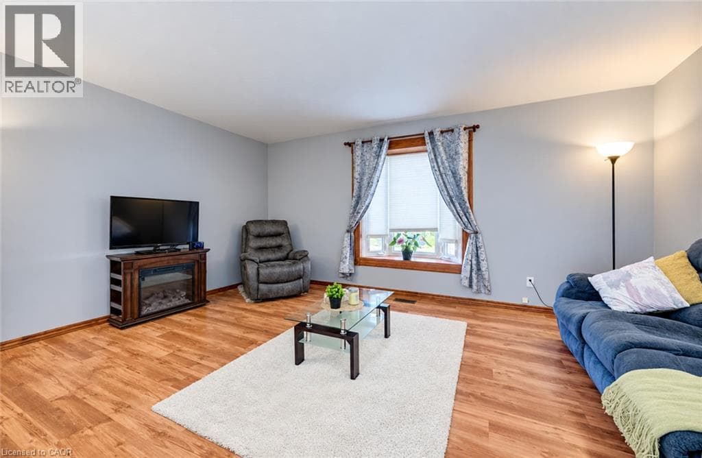 Semi-detached for sale at 136 SEKURA Crescent, Northview, Cambridge, Ontario, photo 5