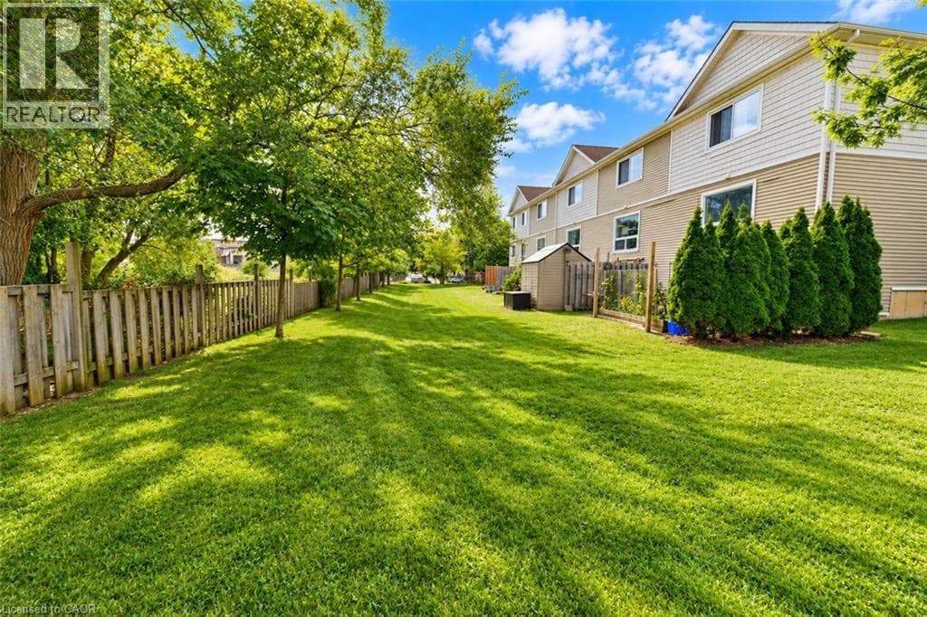 Townhouse for sale at 23 HOWE Drive Unit# 8, Laurentian Hills, Kitchener, Ontario, photo 13