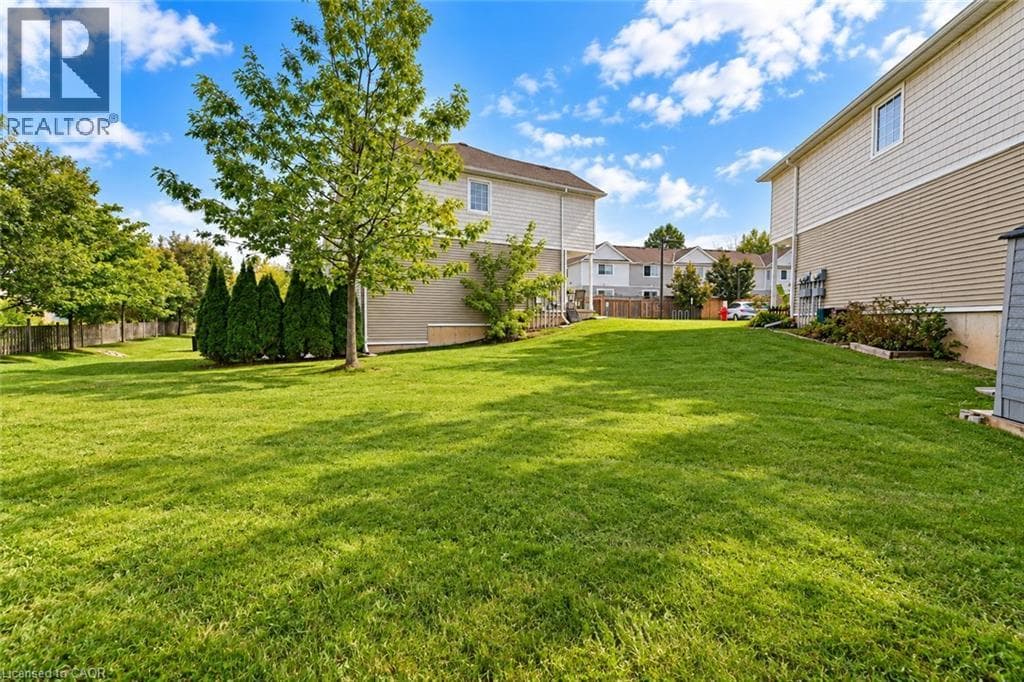 Townhouse for sale at 23 HOWE Drive Unit# 8, Laurentian Hills, Kitchener, Ontario, photo 14