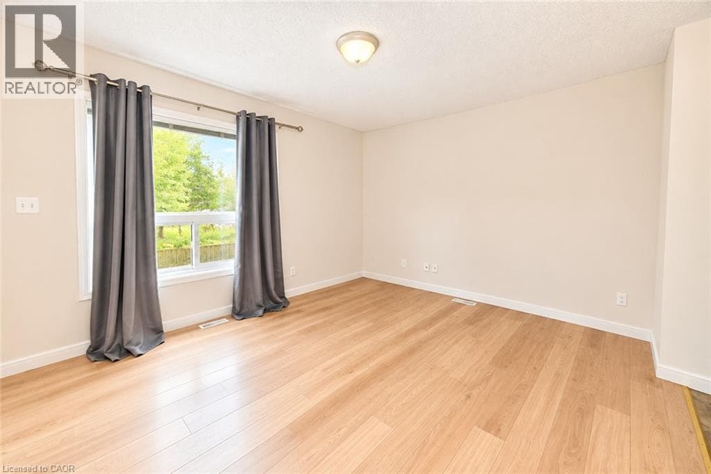 Townhouse for sale at 23 HOWE Drive Unit# 8, Laurentian Hills, Kitchener, Ontario, photo 5