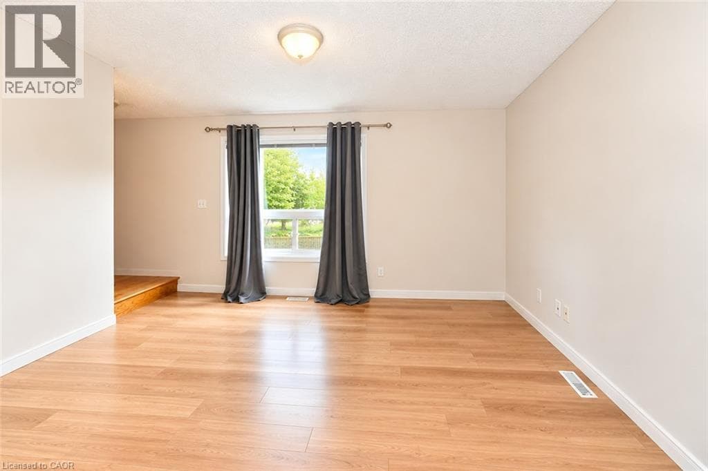 Townhouse for sale at 23 HOWE Drive Unit# 8, Laurentian Hills, Kitchener, Ontario, photo 6