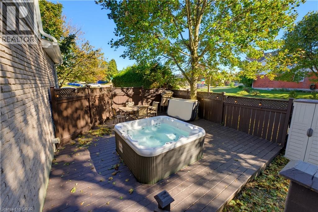 Detached for sale at 74 STIRLING MACGREGOR Drive, St Andrews Hills, Cambridge, Ontario, photo 27