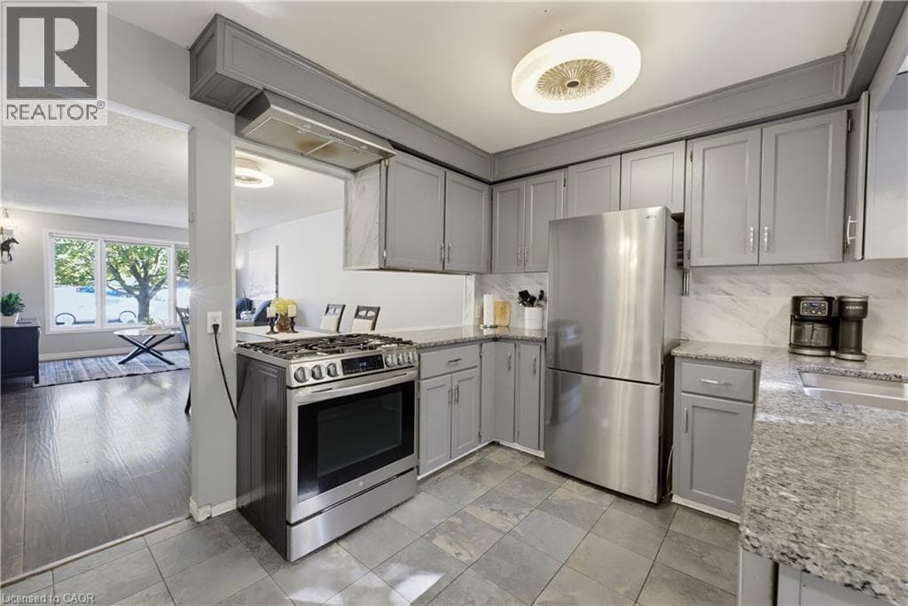 Detached for sale at 74 STIRLING MACGREGOR Drive, St Andrews Hills, Cambridge, Ontario, photo 8