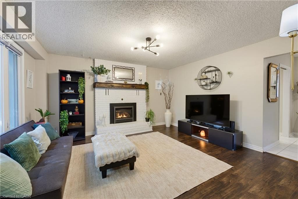 Detached for sale at 74 STIRLING MACGREGOR Drive, St Andrews Hills, Cambridge, Ontario, photo 9