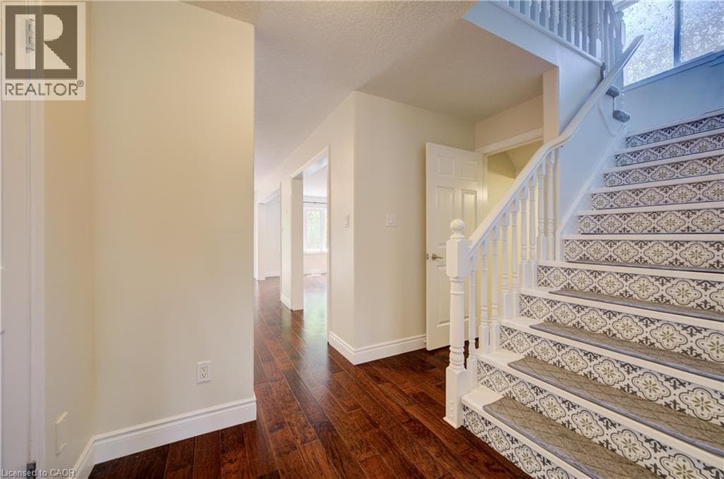 Detached for sale at 569 VIOLET Street, Laurel Creek, Waterloo, Ontario, photo 4