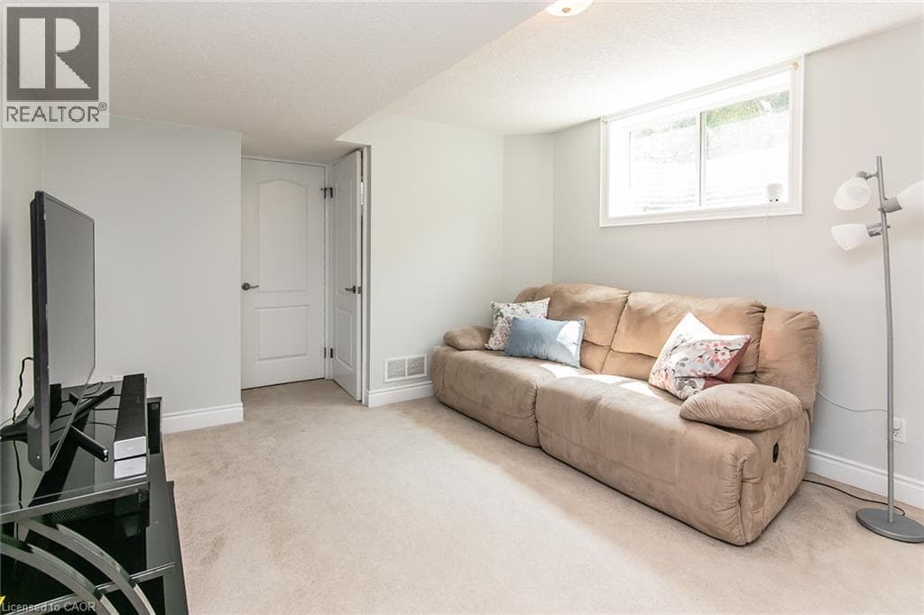 Detached for sale at 563 WOOLGRASS Avenue, Laurel Creek, Waterloo, Ontario, photo 4