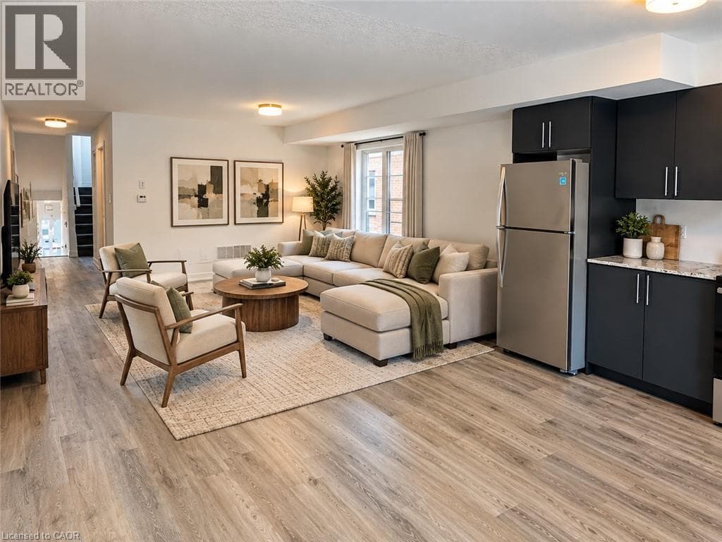 Townhouse for sale at 205 WEST OAK Trail Unit# 31, Rosenberg (Trussler), Kitchener, Ontario, photo 3