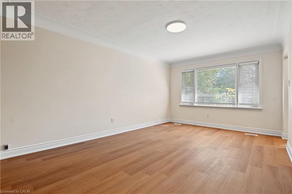 Multi-family for sale at 143 ELGIN Crescent, Uptown North, Waterloo, Ontario, photo 4