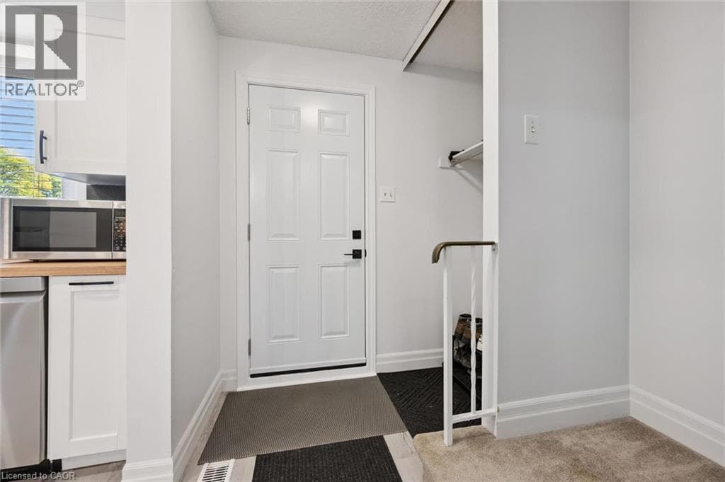 Townhouse for sale at 223 PIONEER Drive W Unit# H53, Pioneer Park, Kitchener, Ontario, photo 6