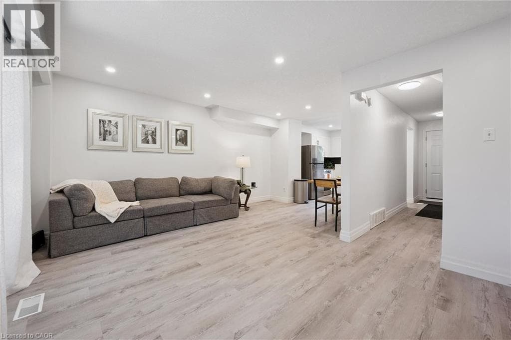 Townhouse for sale at 223 PIONEER Drive W Unit# H53, Pioneer Park, Kitchener, Ontario, photo 9