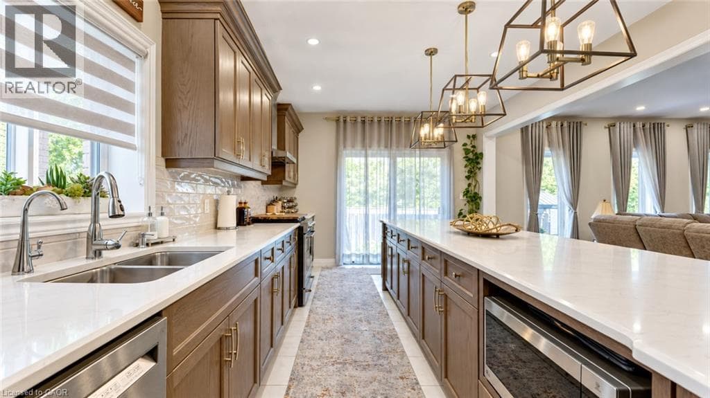 Detached for sale at 49 SCOTS PINE Trail, Huron Park, Kitchener, Ontario, photo 10
