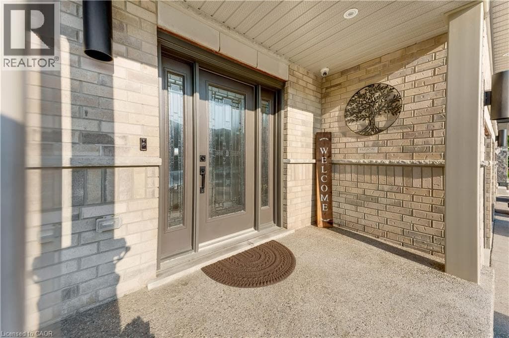 Detached for sale at 49 SCOTS PINE Trail, Huron Park, Kitchener, Ontario, photo 3