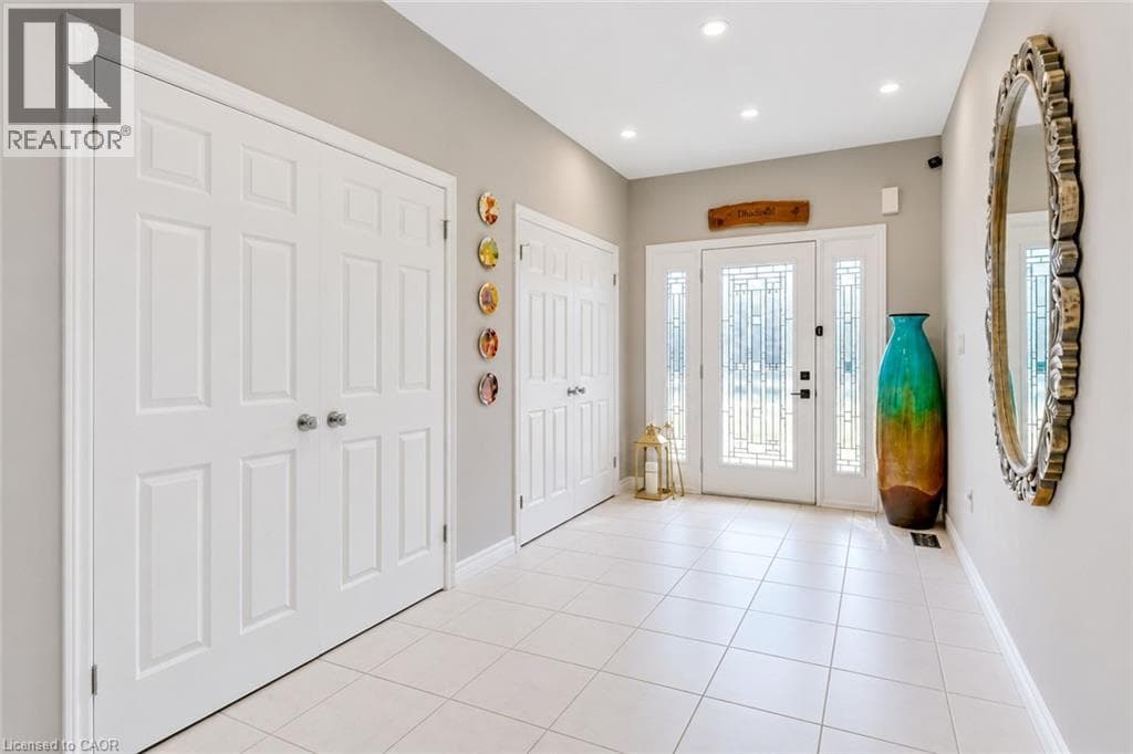 Detached for sale at 49 SCOTS PINE Trail, Huron Park, Kitchener, Ontario, photo 4