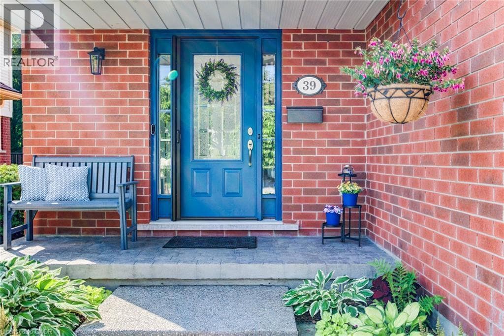 Detached for sale at 39 OLIVER Court SE, Highland West, Kitchener, Ontario, photo 4
