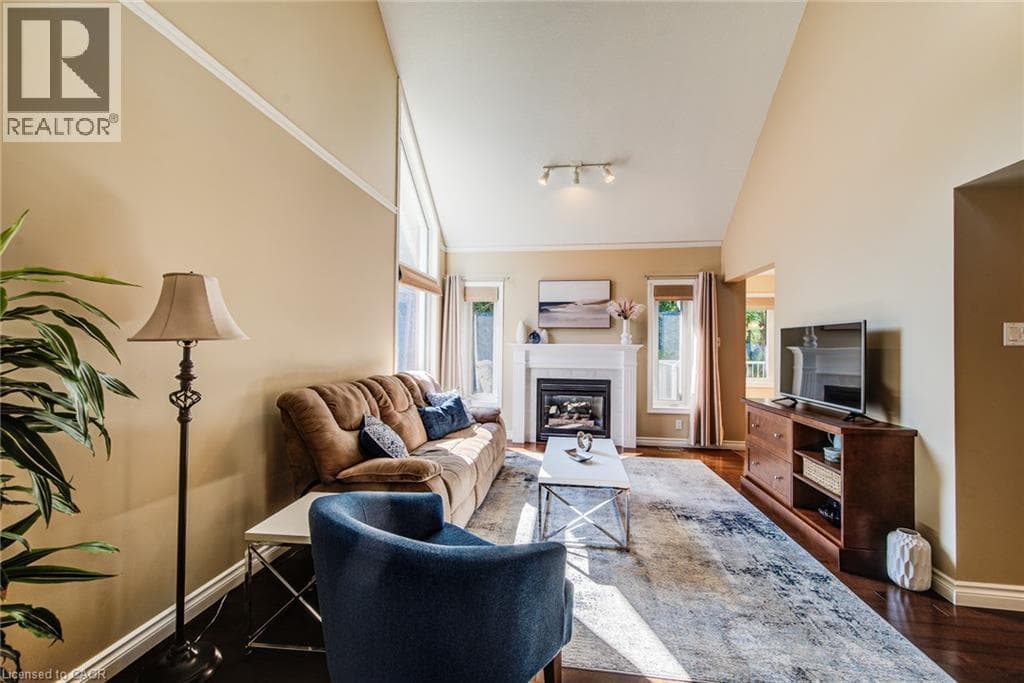 Detached for sale at 39 OLIVER Court SE, Highland West, Kitchener, Ontario, photo 7
