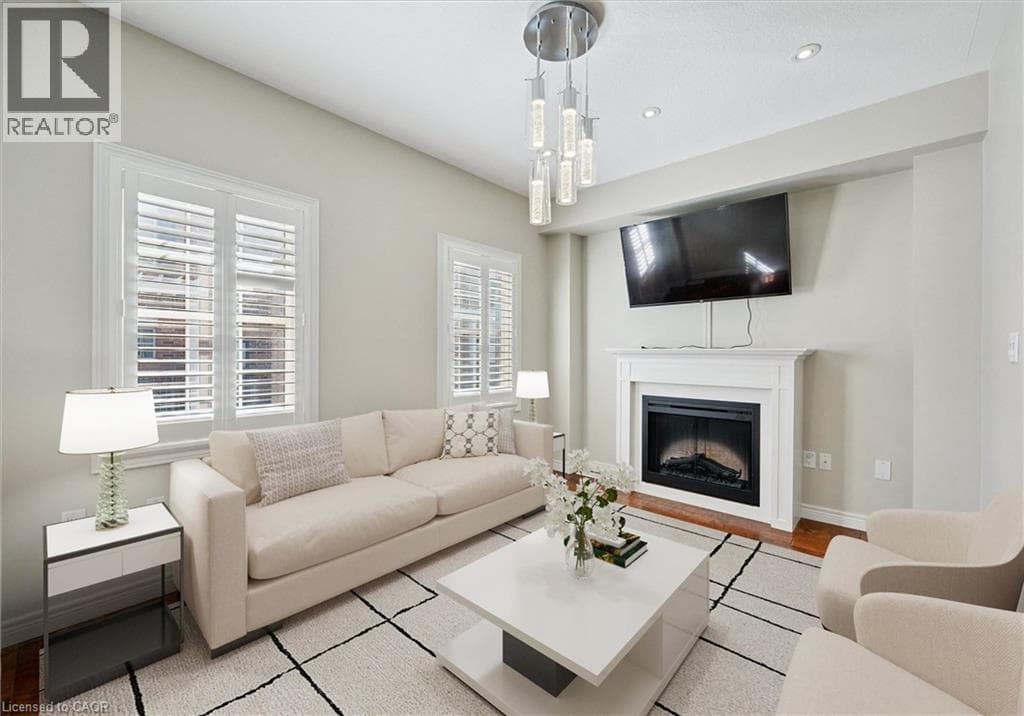 Townhouse for sale at 4 CHELTENHAM Mews, Mt. Hope Huron Park, Kitchener, Ontario, photo 10