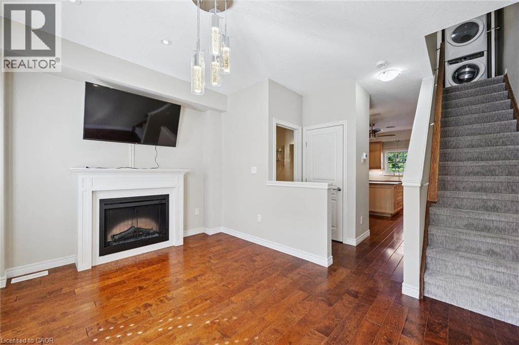 Townhouse for sale at 4 CHELTENHAM Mews, Mt. Hope Huron Park, Kitchener, Ontario, photo 13