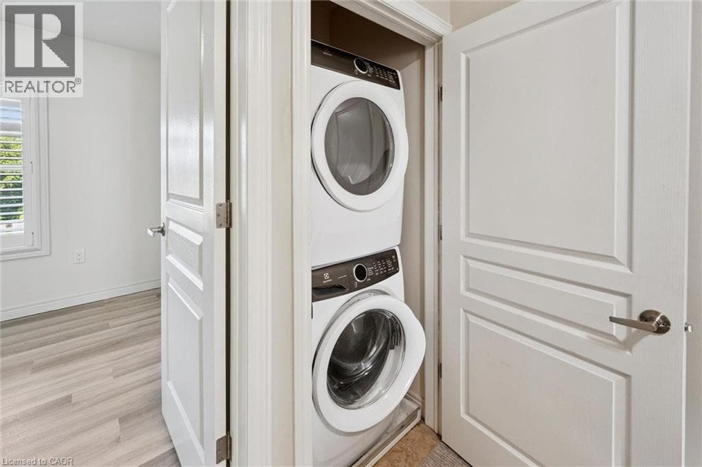 Townhouse for sale at 4 CHELTENHAM Mews, Mt. Hope Huron Park, Kitchener, Ontario, photo 14