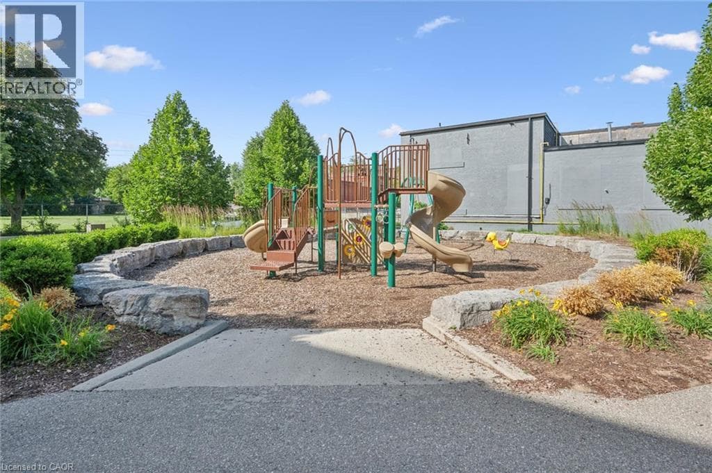Townhouse for sale at 4 CHELTENHAM Mews, Mt. Hope Huron Park, Kitchener, Ontario, photo 27