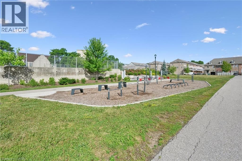 Townhouse for sale at 4 CHELTENHAM Mews, Mt. Hope Huron Park, Kitchener, Ontario, photo 29