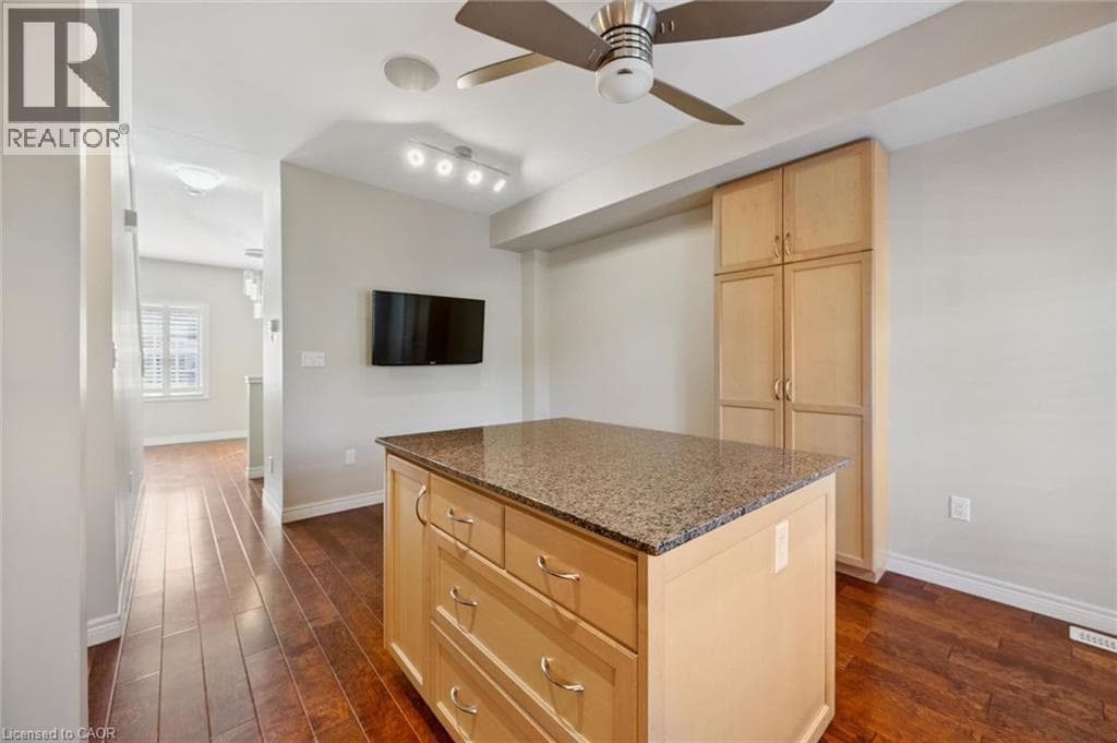 Townhouse for sale at 4 CHELTENHAM Mews, Mt. Hope Huron Park, Kitchener, Ontario, photo 5