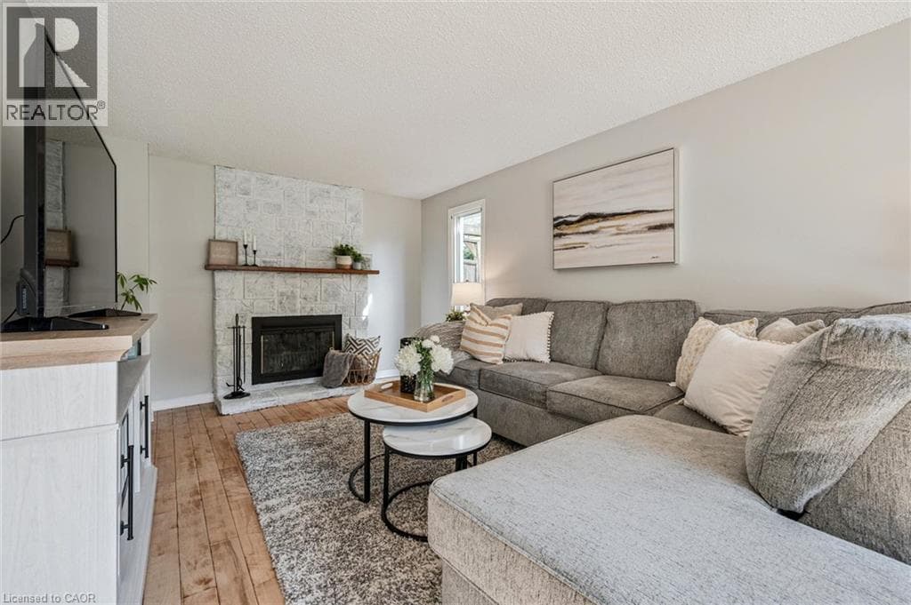 Detached for sale at 54 ROYAL ORCHARD Place, Forest Heights, Kitchener, Ontario, photo 6