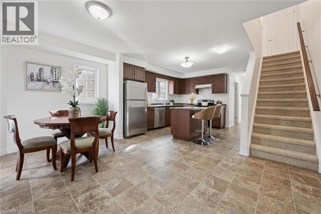 Townhouse for sale at 931 GLASGOW Street Unit# 27B, Highland West, Kitchener, Ontario, photo 4