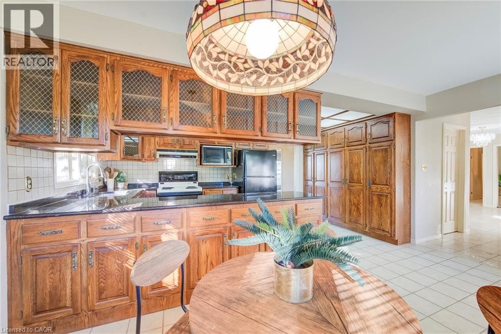 Detached for sale at 44 GREENSVIEW Drive, Pioneer Tower West, Kitchener, Ontario, photo 7