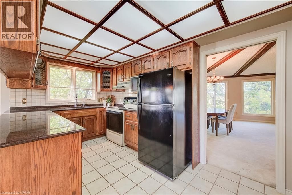 Detached for sale at 44 GREENSVIEW Drive, Pioneer Tower West, Kitchener, Ontario, photo 8