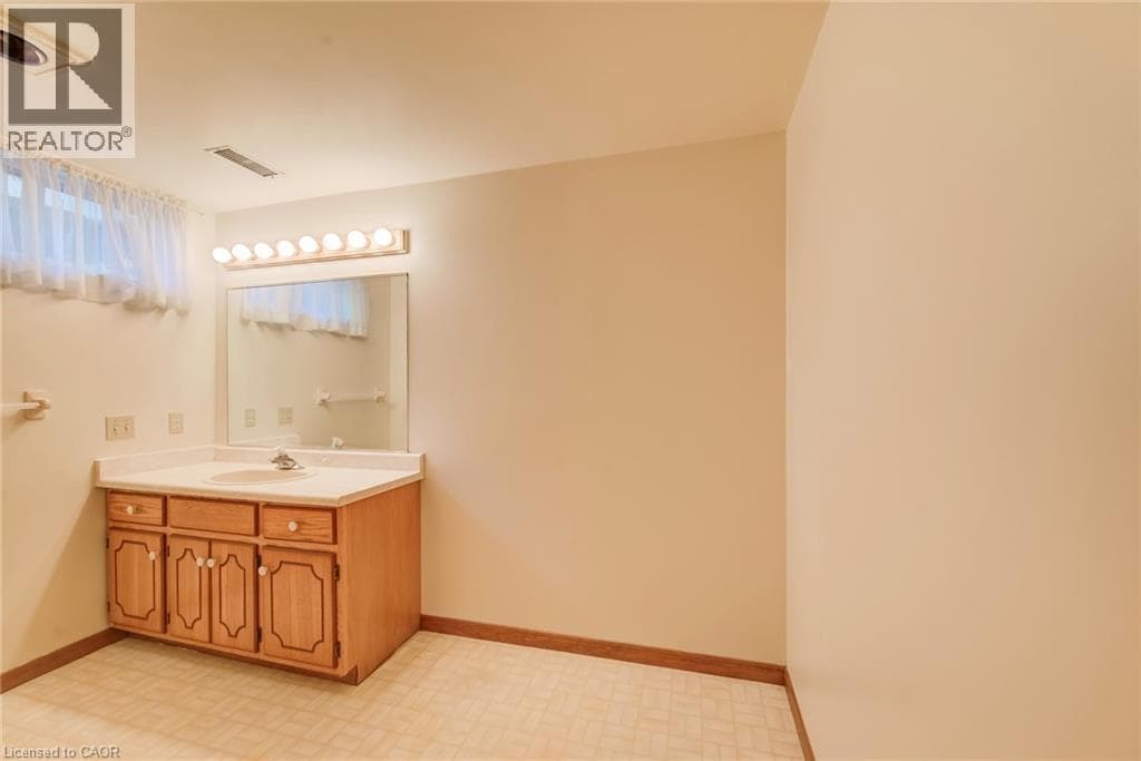 Detached for sale at 44 GREENSVIEW Drive, Pioneer Tower West, Kitchener, Ontario, photo 38