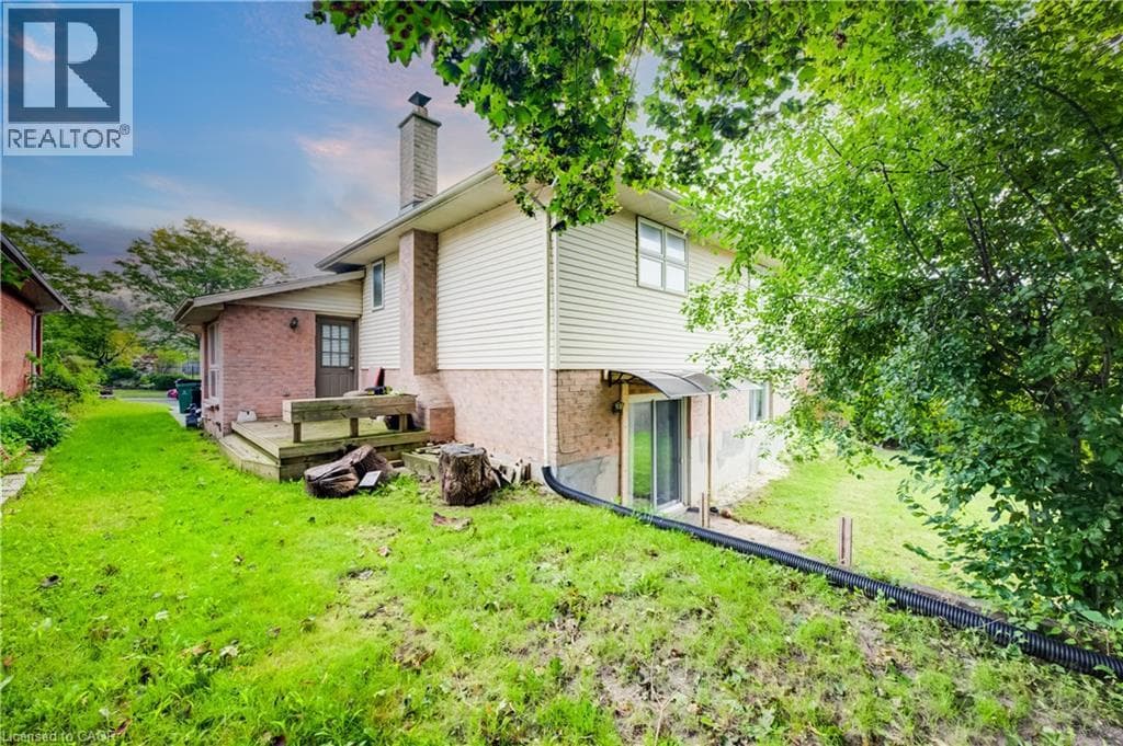 Detached for sale at 135 BRIERDALE Drive, Idlewood, Kitchener, Ontario, photo 3